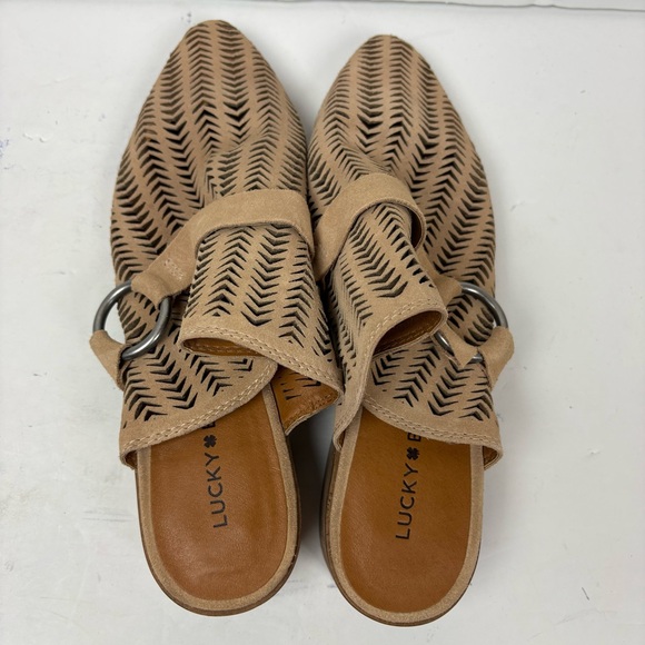Lucky Brand Tan Beige Perforated Leather Mules Clogs Slides Women’s Size 8 - Picture 5 of 8
